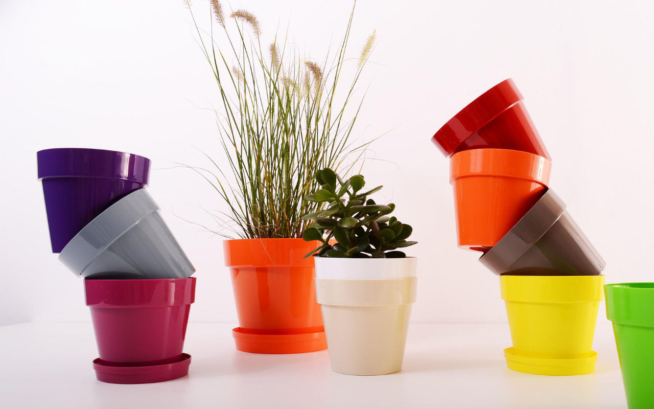 pot de fleur en plastique