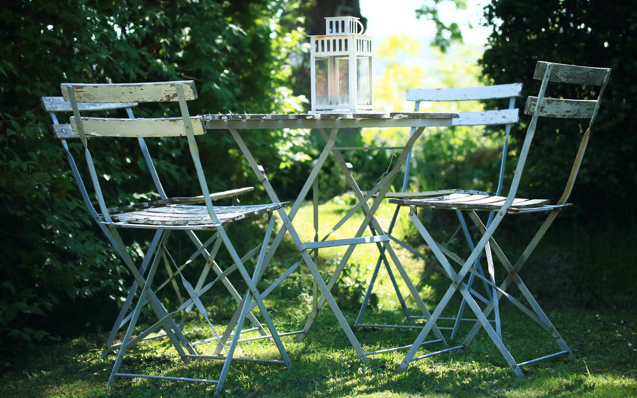 table de jardin style bistrot